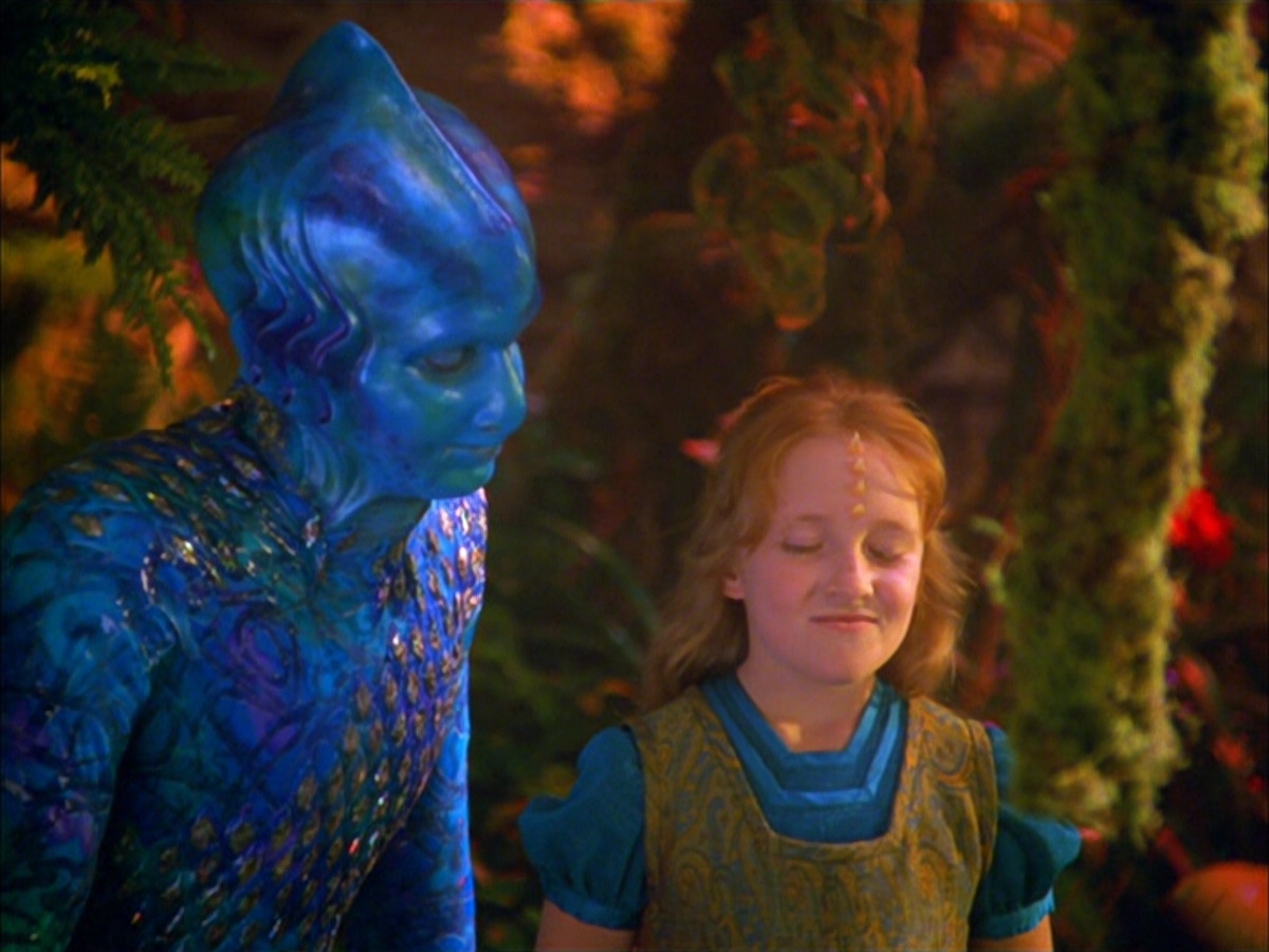 extant_StarTrek_VOY_5x05-OnceUponATime_00213.jpg