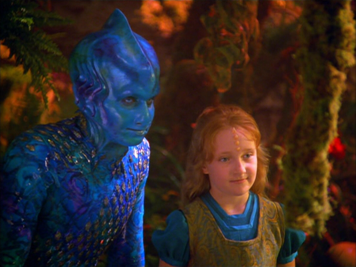 extant_StarTrek_VOY_5x05-OnceUponATime_00216.jpg