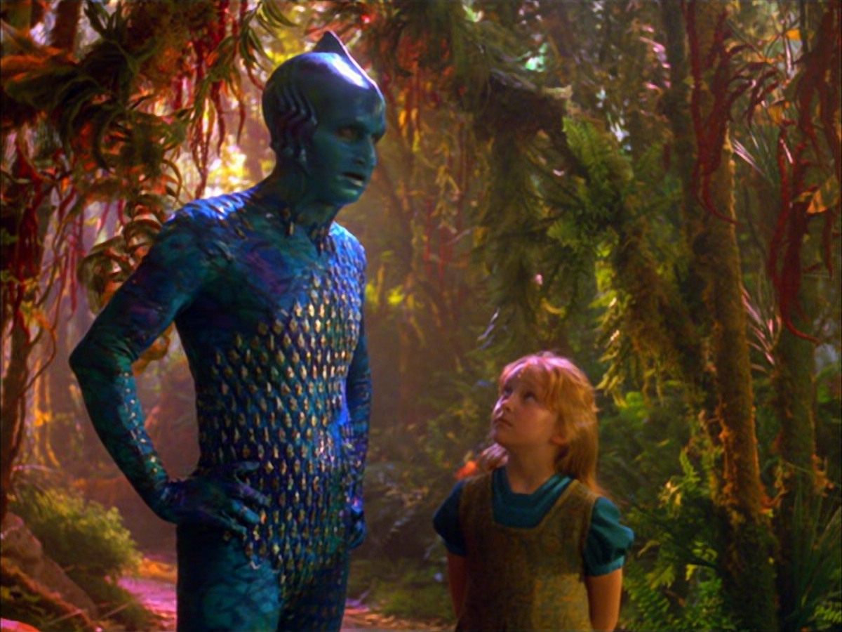 extant_StarTrek_VOY_5x05-OnceUponATime_00244.jpg