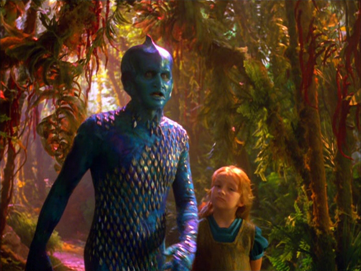 extant_StarTrek_VOY_5x05-OnceUponATime_00258.jpg