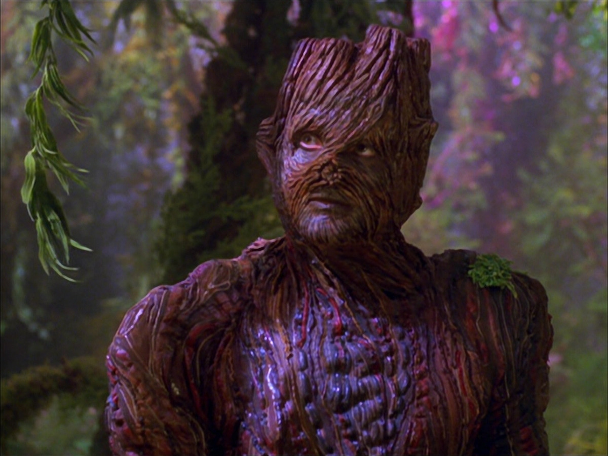 extant_StarTrek_VOY_5x05-OnceUponATime_00269.jpg
