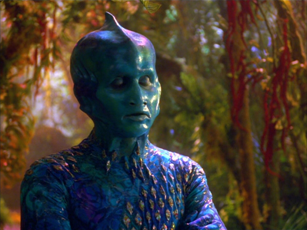 extant_StarTrek_VOY_5x05-OnceUponATime_00293.jpg