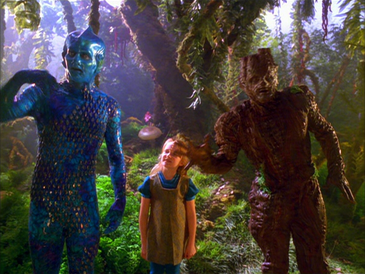 extant_StarTrek_VOY_5x05-OnceUponATime_00301.jpg