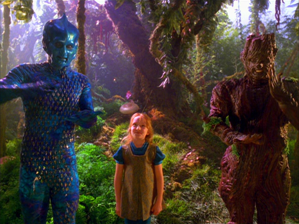 extant_StarTrek_VOY_5x05-OnceUponATime_00304.jpg