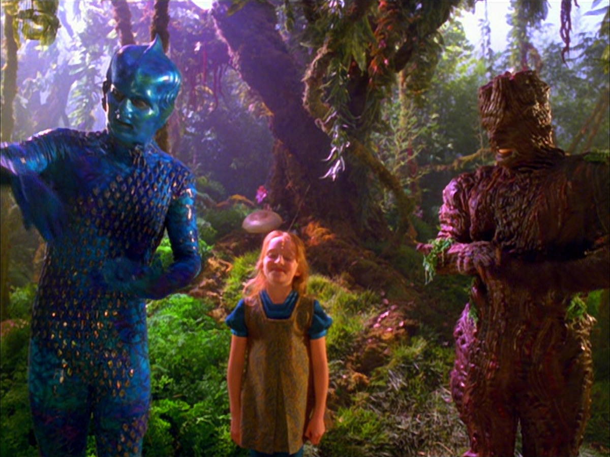 extant_StarTrek_VOY_5x05-OnceUponATime_00305.jpg