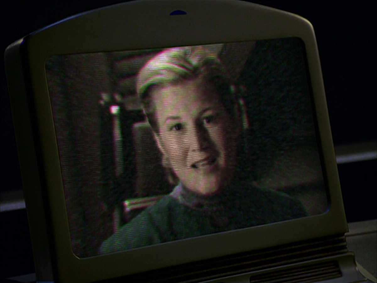 extant_StarTrek_VOY_5x05-OnceUponATime_00324.jpg