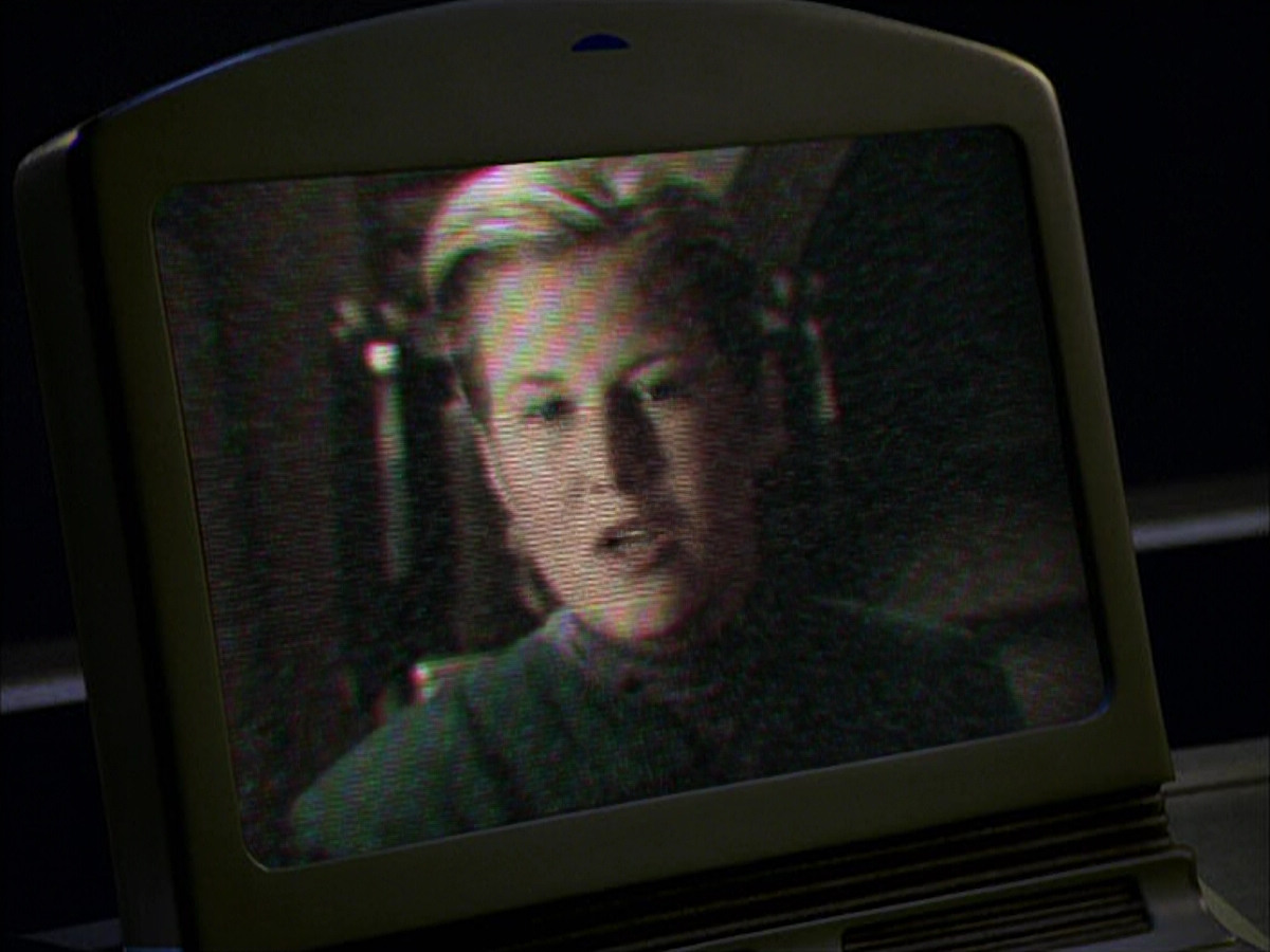 extant_StarTrek_VOY_5x05-OnceUponATime_00340.jpg