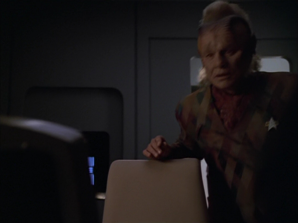 extant_StarTrek_VOY_5x05-OnceUponATime_00371.jpg