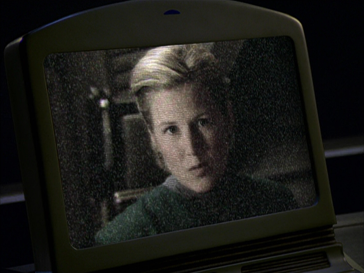 extant_StarTrek_VOY_5x05-OnceUponATime_00374.jpg