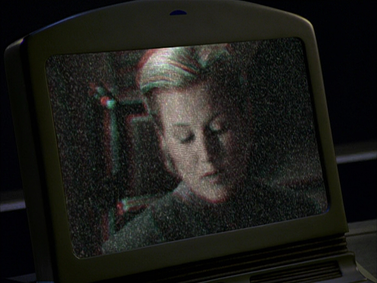 extant_StarTrek_VOY_5x05-OnceUponATime_00381.jpg