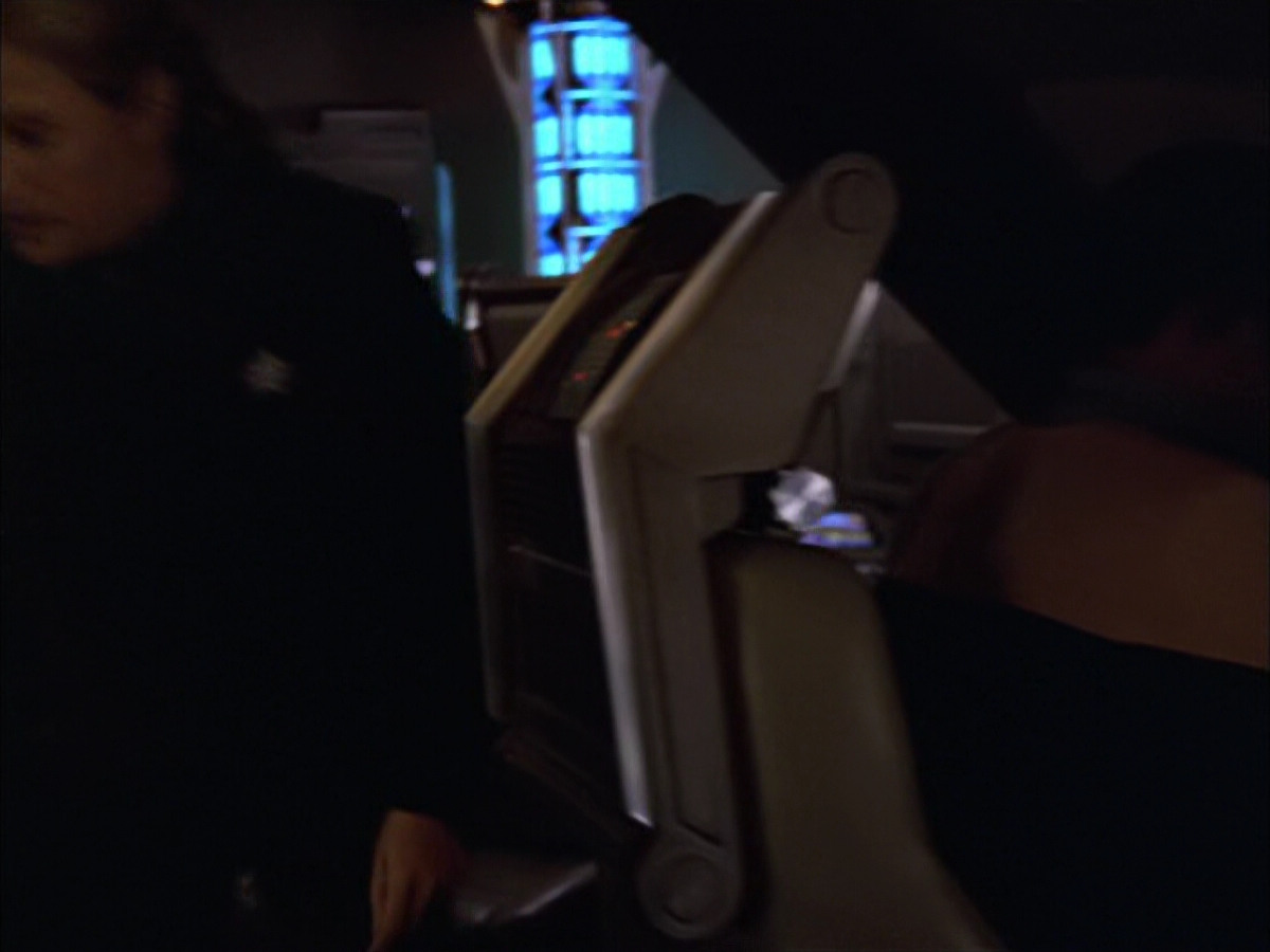 extant_StarTrek_VOY_5x05-OnceUponATime_00396.jpg