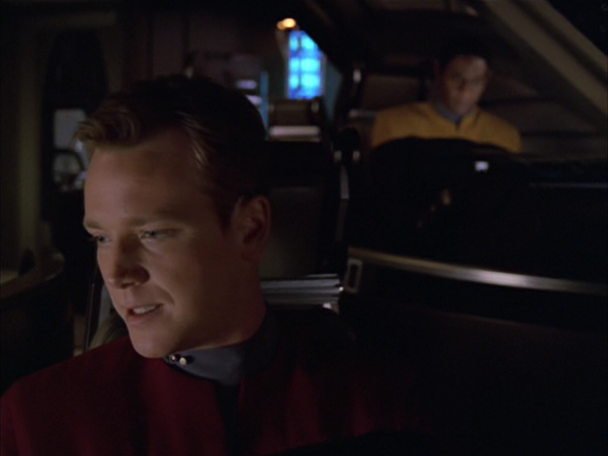 extant_StarTrek_VOY_5x05-OnceUponATime_00405.jpg
