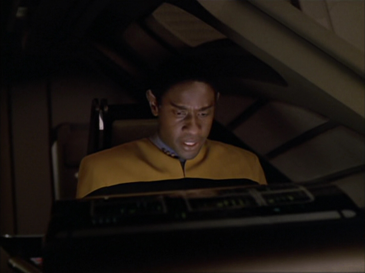 extant_StarTrek_VOY_5x05-OnceUponATime_00408.jpg