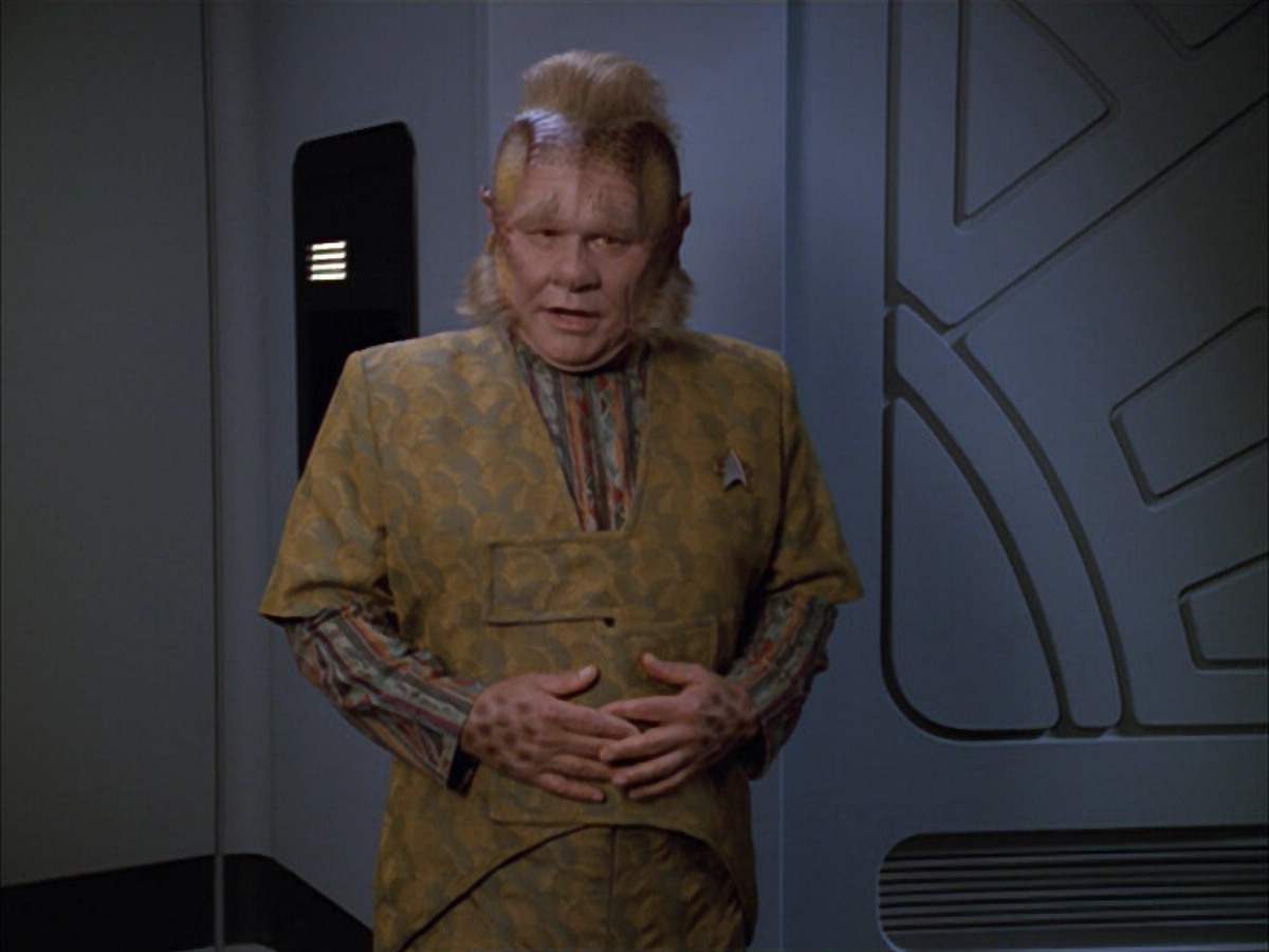 extant_StarTrek_VOY_5x05-OnceUponATime_00675.jpg