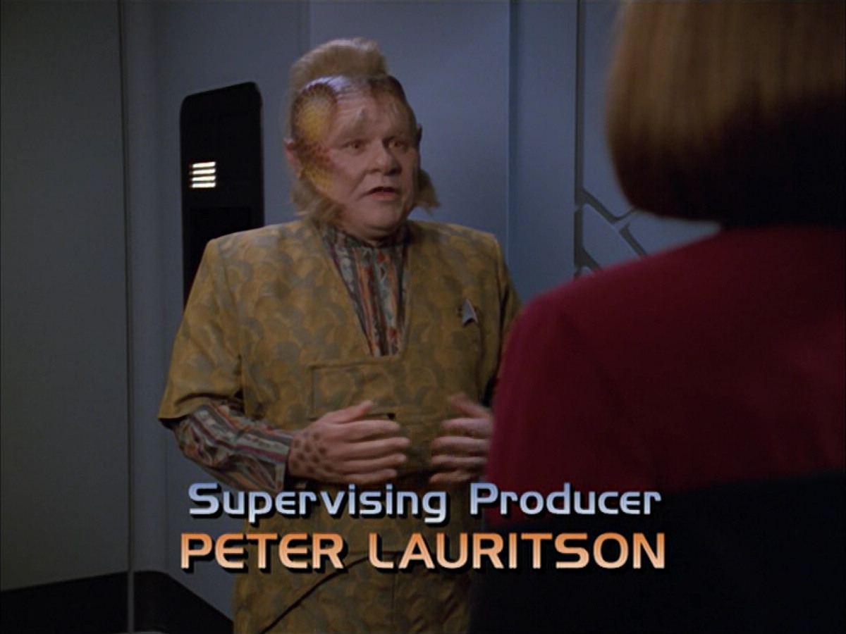 extant_StarTrek_VOY_5x05-OnceUponATime_00686.jpg