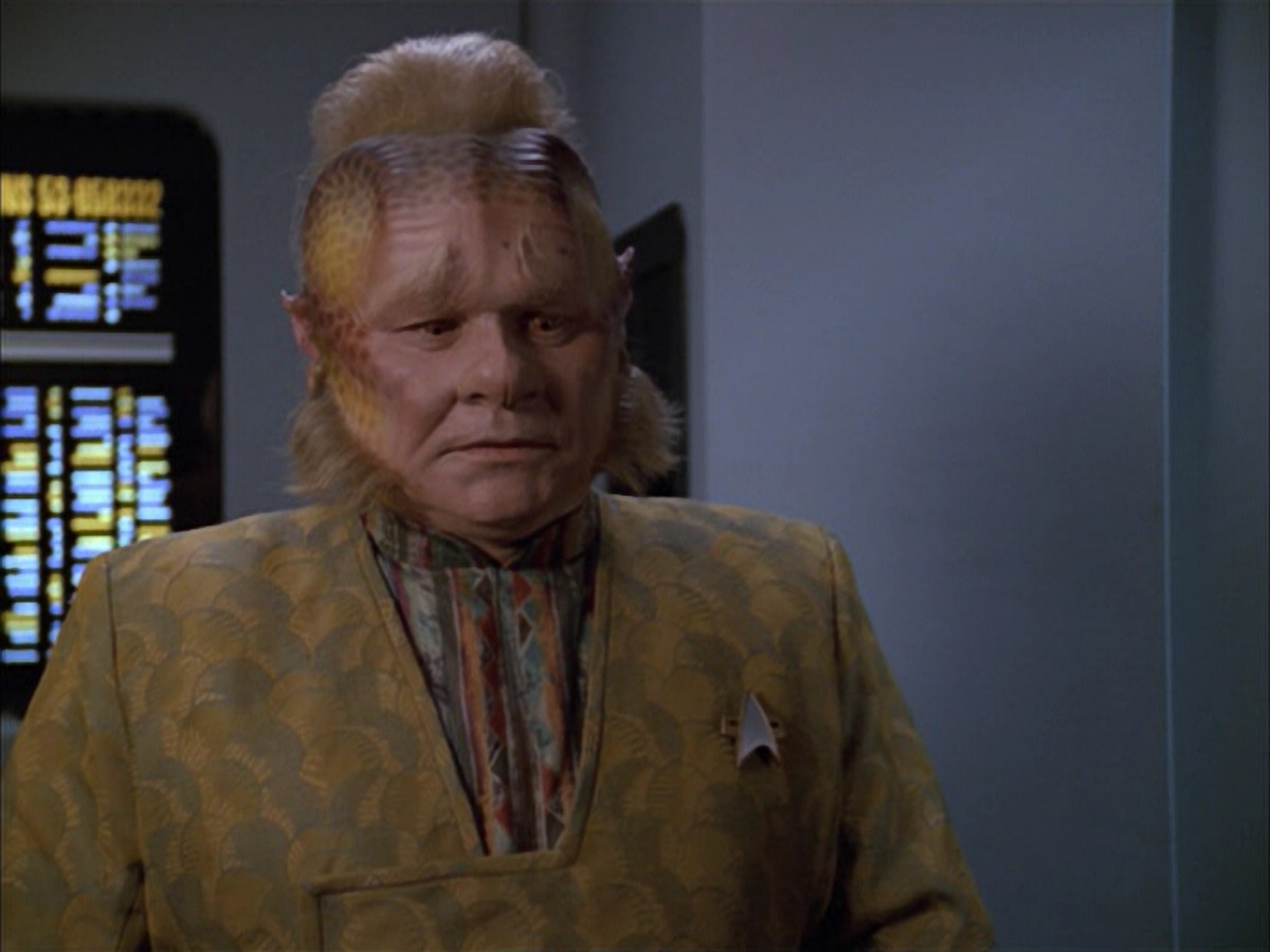 extant_StarTrek_VOY_5x05-OnceUponATime_00710.jpg
