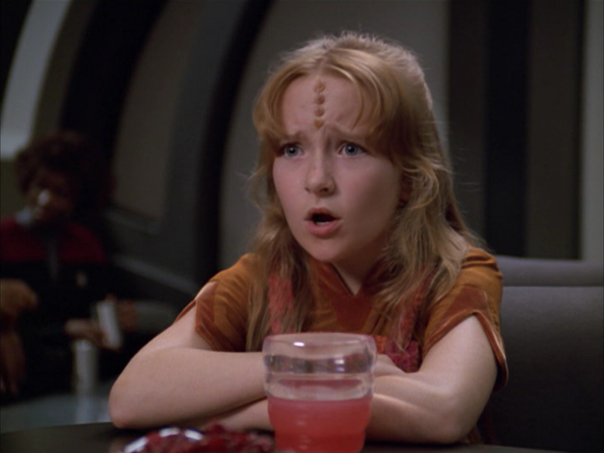 extant_StarTrek_VOY_5x05-OnceUponATime_00753.jpg