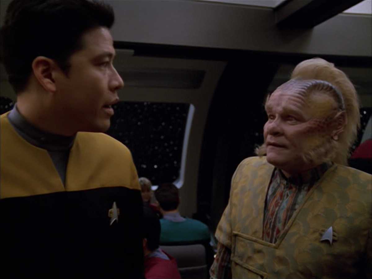 extant_StarTrek_VOY_5x05-OnceUponATime_00807.jpg