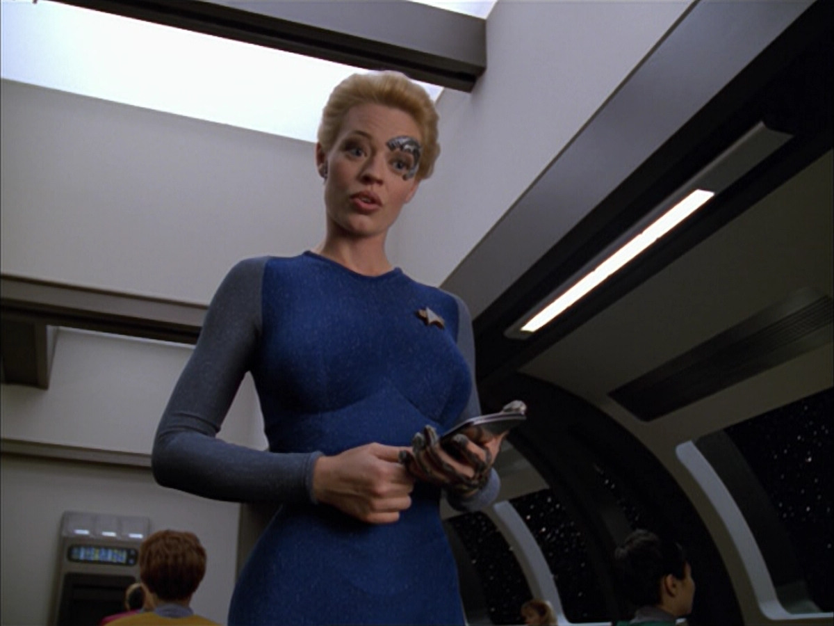 extant_StarTrek_VOY_5x05-OnceUponATime_00828.jpg