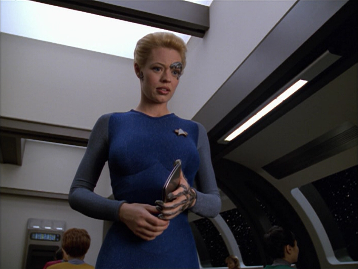 extant_StarTrek_VOY_5x05-OnceUponATime_00836.jpg