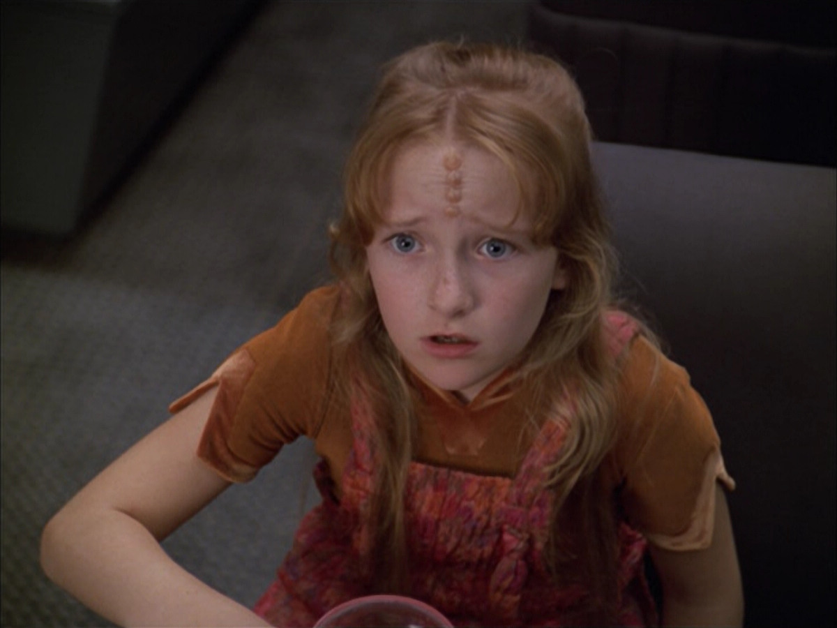 extant_StarTrek_VOY_5x05-OnceUponATime_00841.jpg