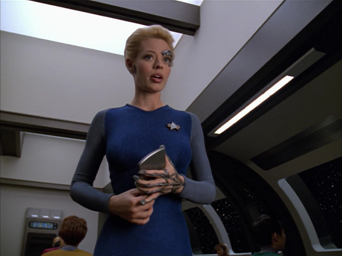 extant_StarTrek_VOY_5x05-OnceUponATime_00843.jpg