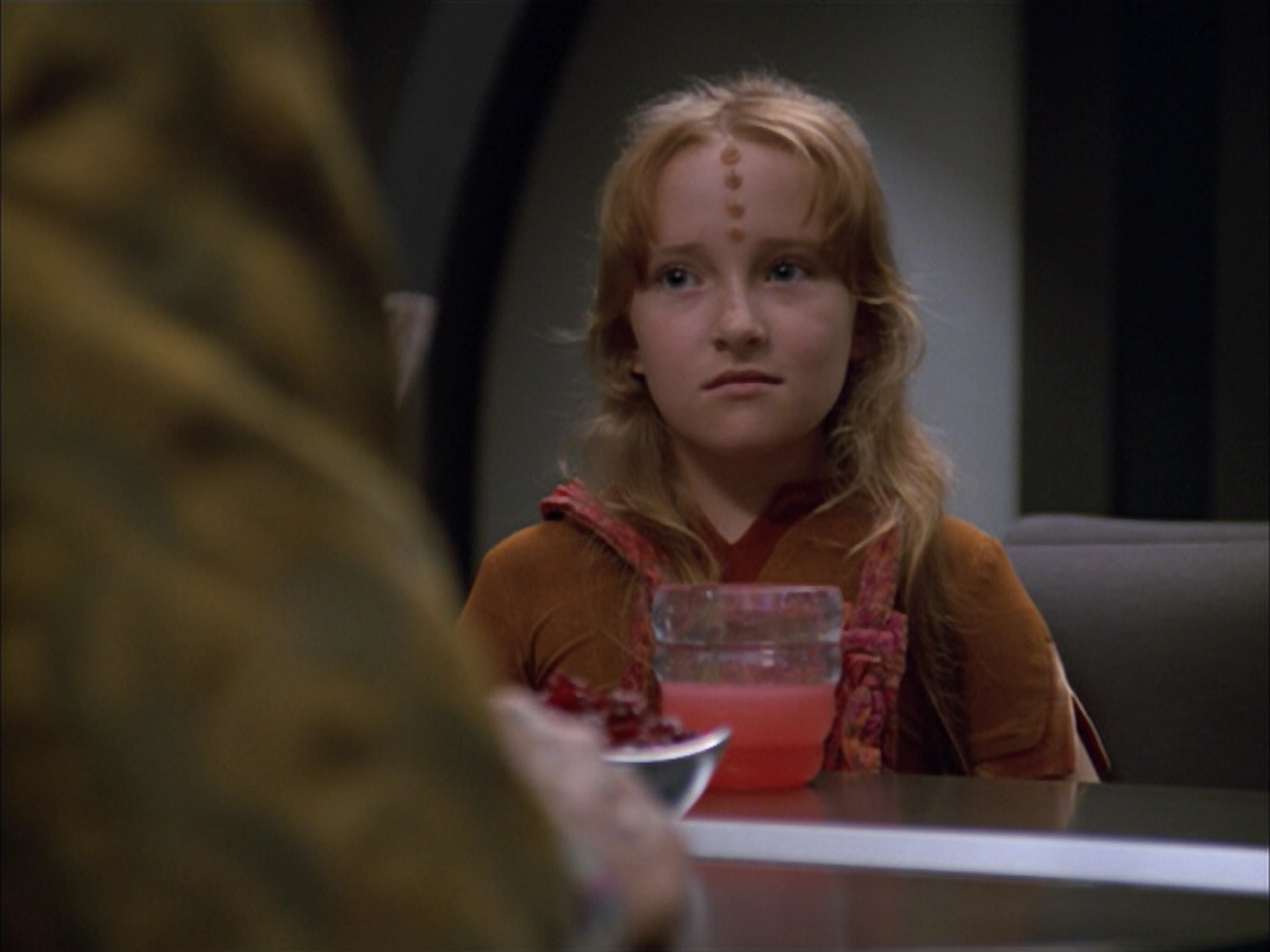 extant_StarTrek_VOY_5x05-OnceUponATime_00869.jpg