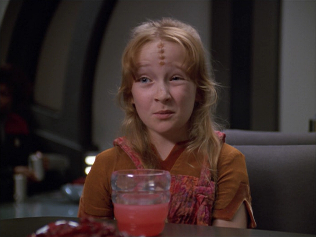 extant_StarTrek_VOY_5x05-OnceUponATime_00901.jpg