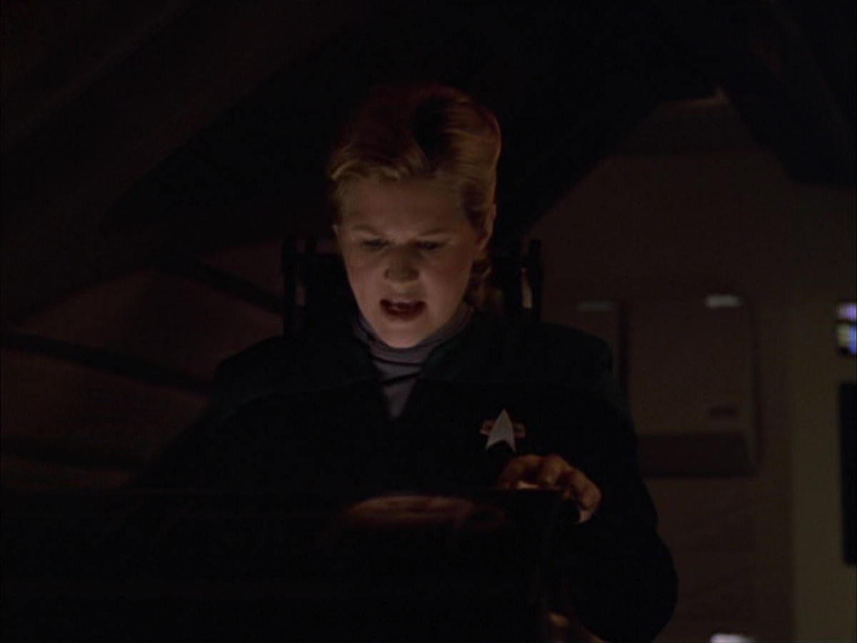 extant_StarTrek_VOY_5x05-OnceUponATime_00945.jpg