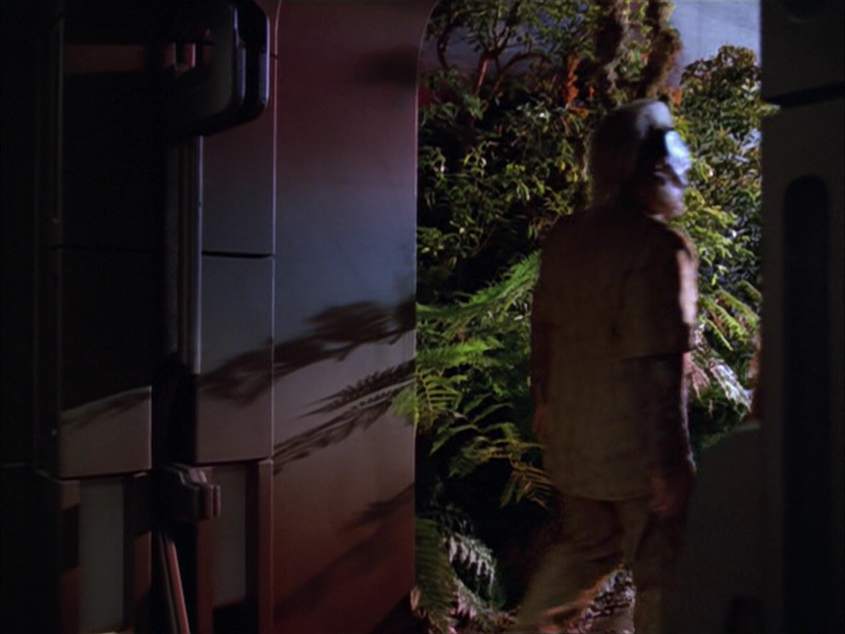 extant_StarTrek_VOY_5x05-OnceUponATime_01574.jpg