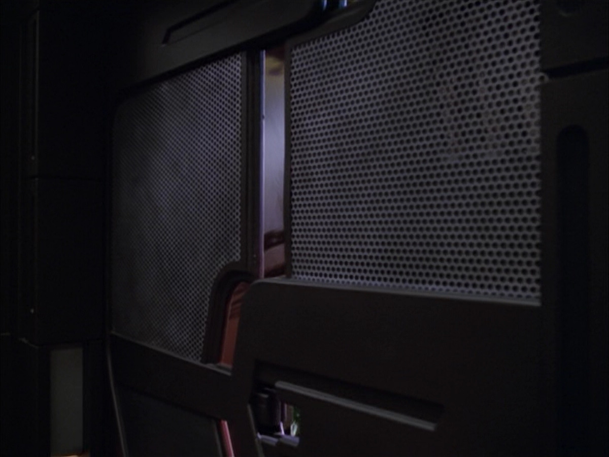 extant_StarTrek_VOY_5x05-OnceUponATime_01577.jpg