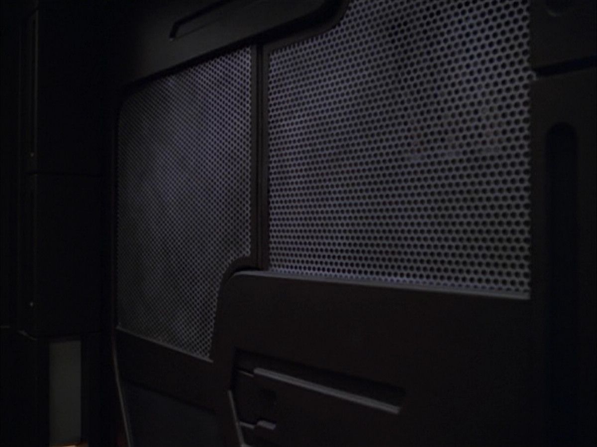 extant_StarTrek_VOY_5x05-OnceUponATime_01578.jpg