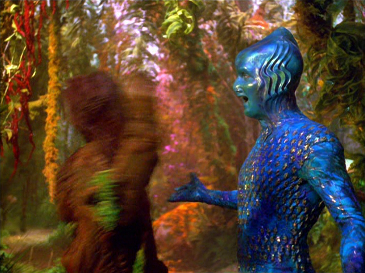 extant_StarTrek_VOY_5x05-OnceUponATime_01609.jpg