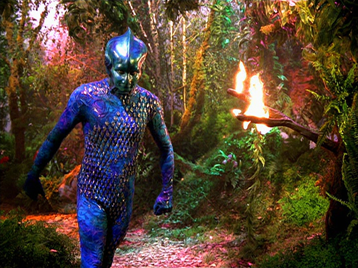 extant_StarTrek_VOY_5x05-OnceUponATime_01618.jpg