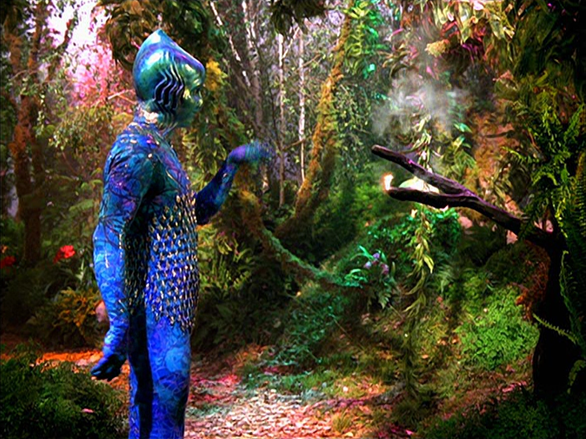 extant_StarTrek_VOY_5x05-OnceUponATime_01626.jpg