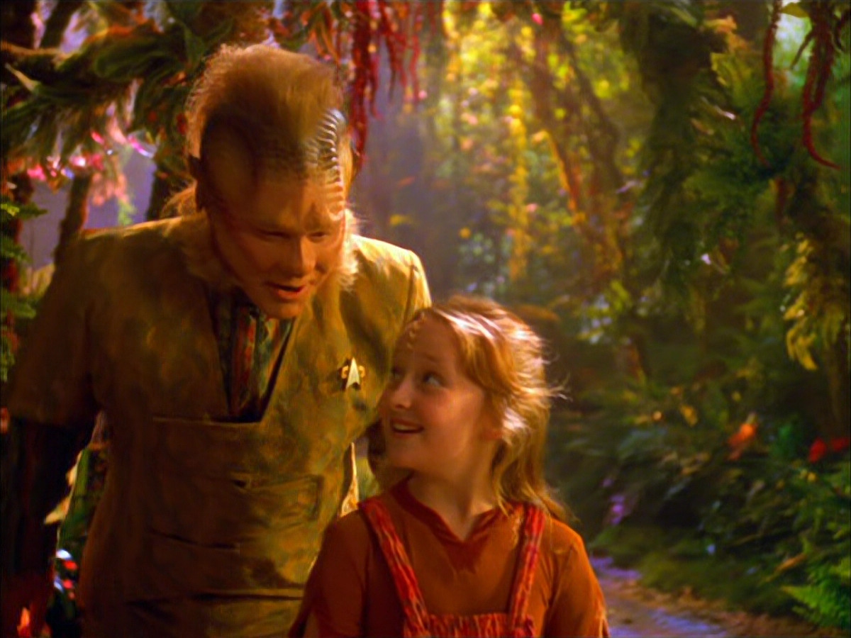extant_StarTrek_VOY_5x05-OnceUponATime_01632.jpg