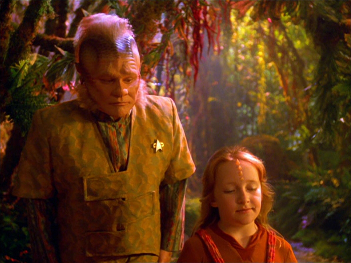 extant_StarTrek_VOY_5x05-OnceUponATime_01646.jpg