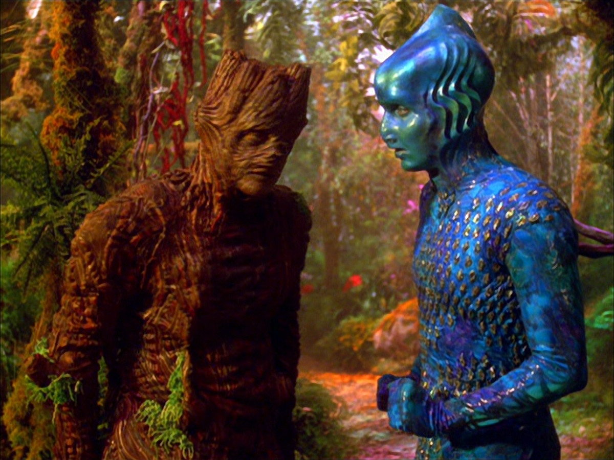 extant_StarTrek_VOY_5x05-OnceUponATime_01666.jpg