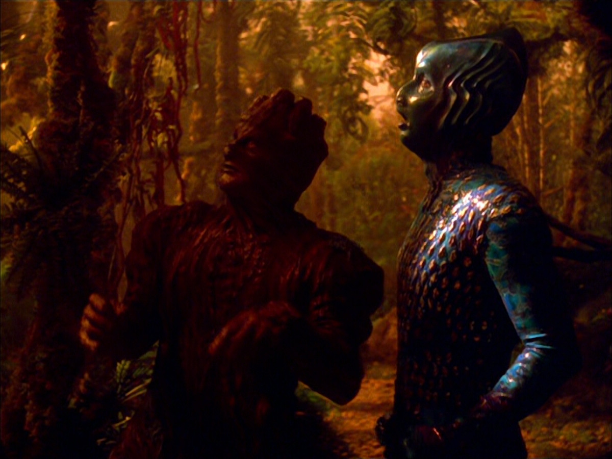 extant_StarTrek_VOY_5x05-OnceUponATime_01674.jpg