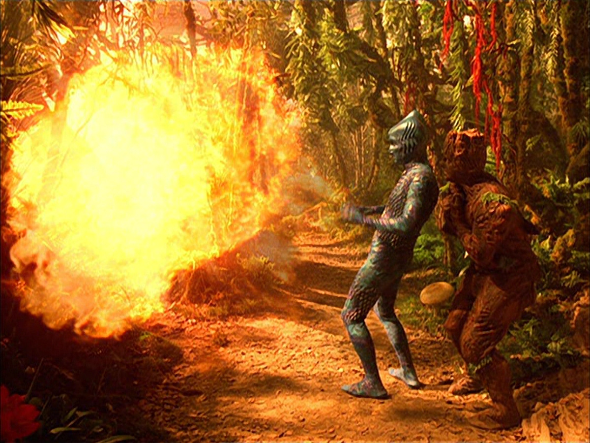 extant_StarTrek_VOY_5x05-OnceUponATime_01683.jpg