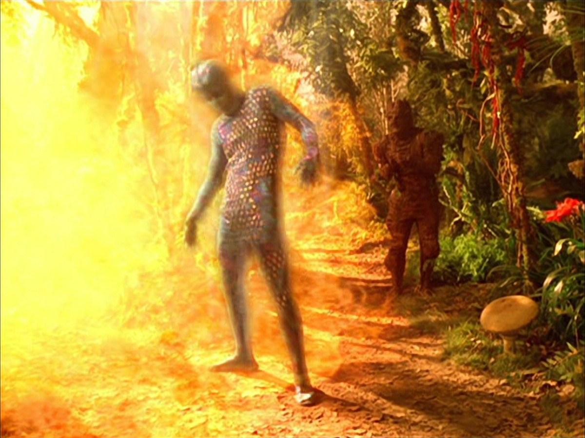 extant_StarTrek_VOY_5x05-OnceUponATime_01691.jpg