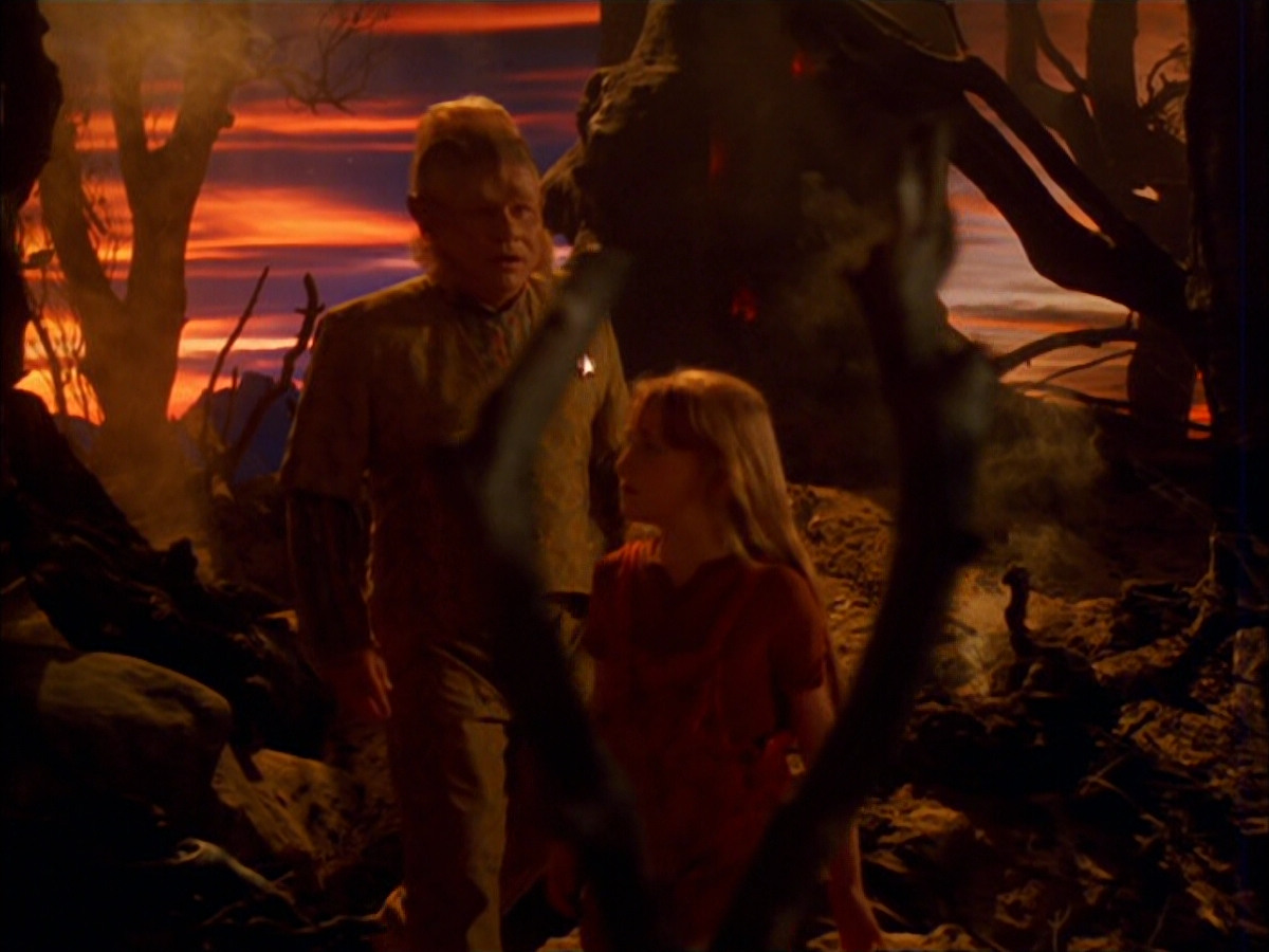 extant_StarTrek_VOY_5x05-OnceUponATime_01716.jpg