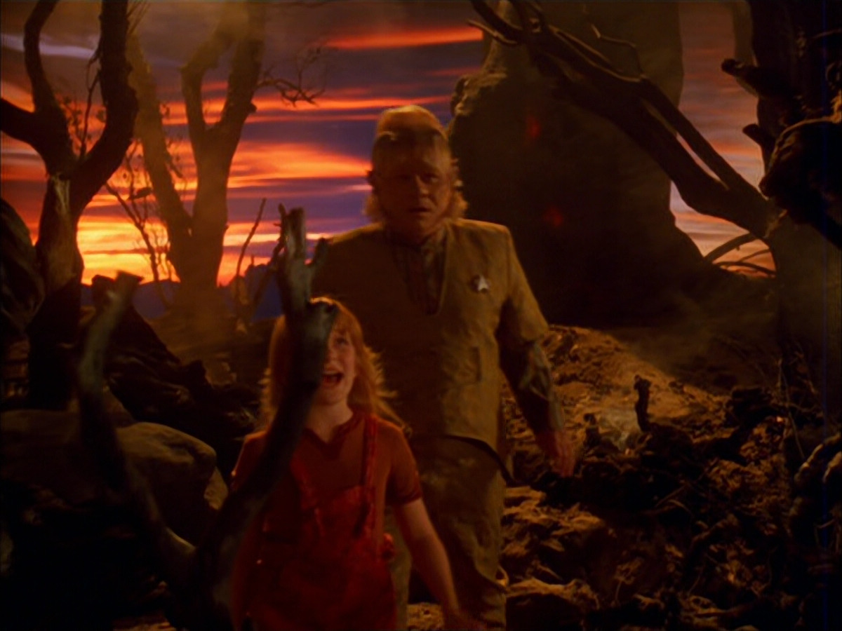 extant_StarTrek_VOY_5x05-OnceUponATime_01719.jpg