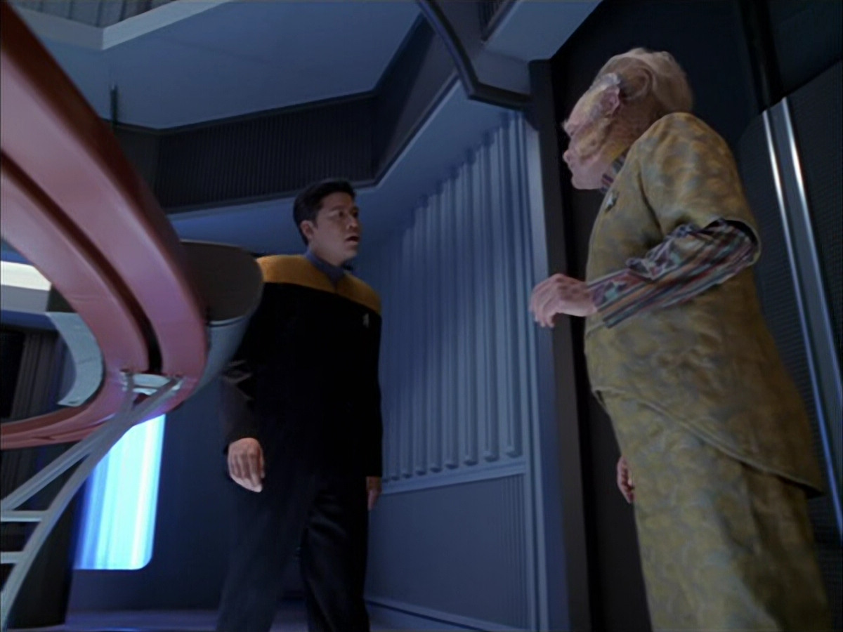 extant_StarTrek_VOY_5x05-OnceUponATime_01775.jpg