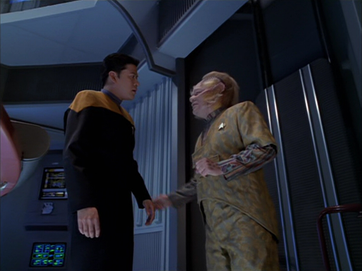 extant_StarTrek_VOY_5x05-OnceUponATime_01777.jpg