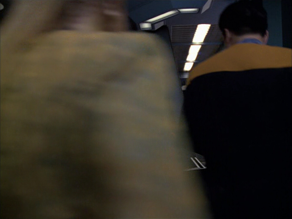 extant_StarTrek_VOY_5x05-OnceUponATime_01782.jpg