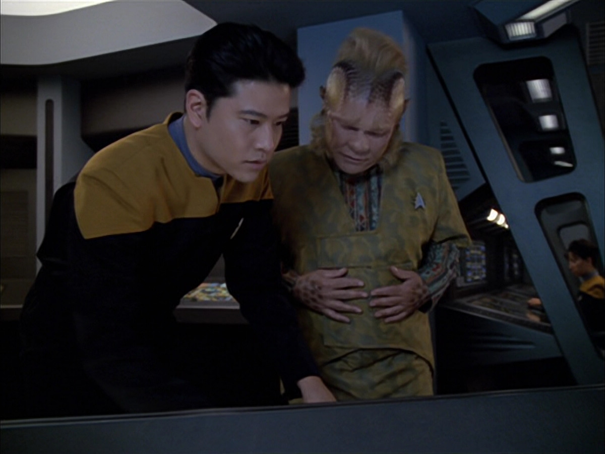 extant_StarTrek_VOY_5x05-OnceUponATime_01793.jpg