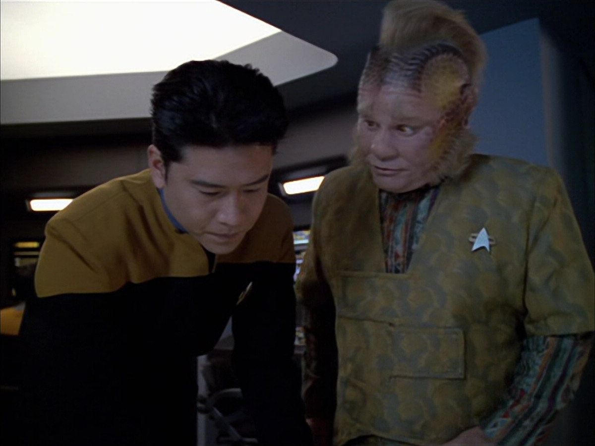 extant_StarTrek_VOY_5x05-OnceUponATime_01804.jpg