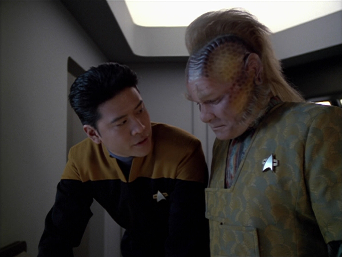 extant_StarTrek_VOY_5x05-OnceUponATime_01846.jpg