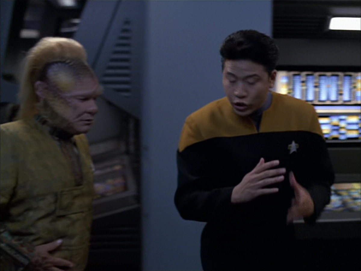 extant_StarTrek_VOY_5x05-OnceUponATime_01888.jpg